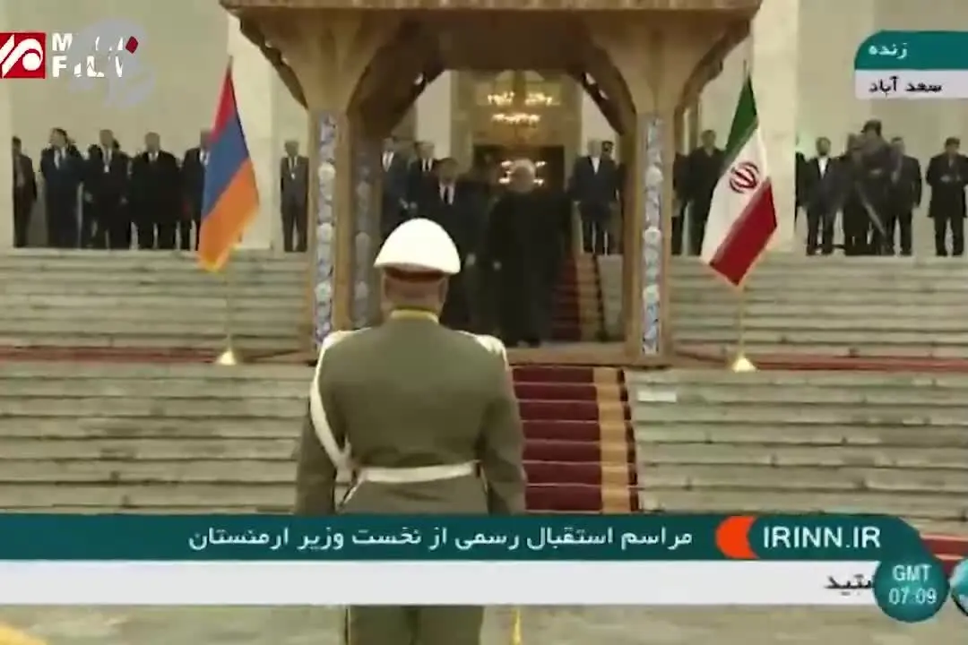 (ویدئو) حضور ظریف در مراسم استقبال از نخست‌وزیر ارمنستان