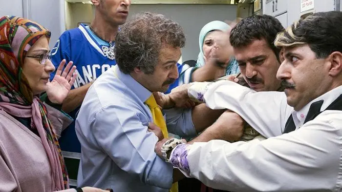 ابهام در سرنوشت فیلم «پایتخت»