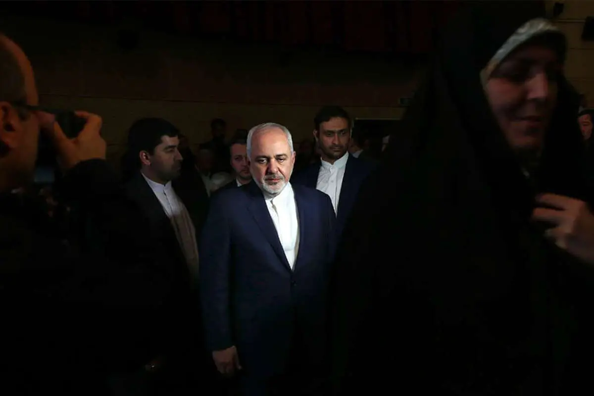 (تصاویر) تقدیر از ظریف در همایش "جشن جهان نوروز"