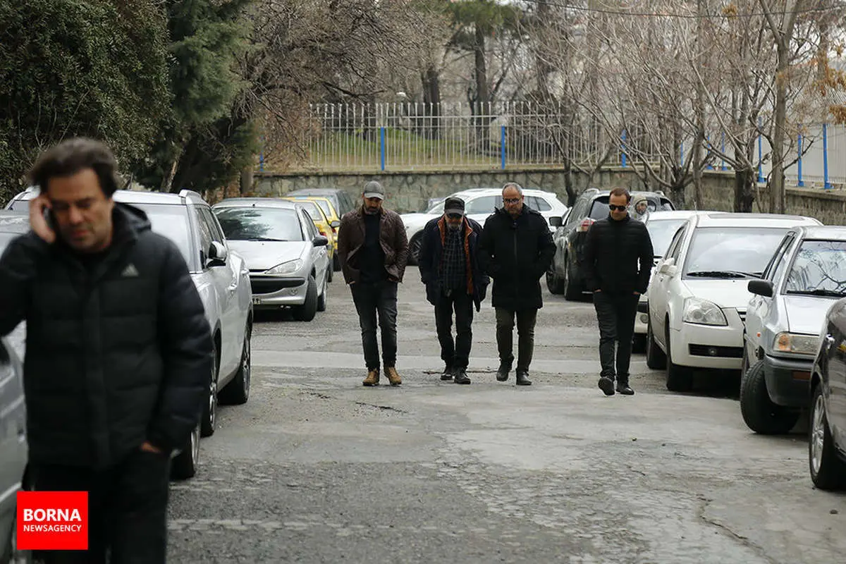 (تصاویر) حضور هنرمندان در منزل مرحوم خشایار الوند