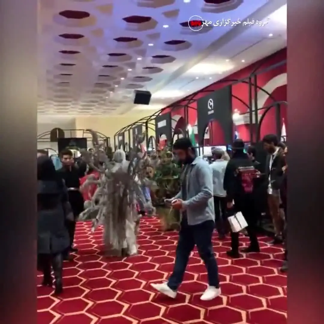 ویدئوی جنجالی شوی لباس مختلط در شمال تهران!