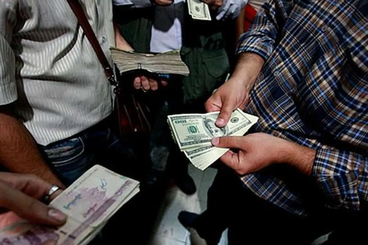 جدیدترین معادلههای قیمت دلار در 30 روز جهنمی