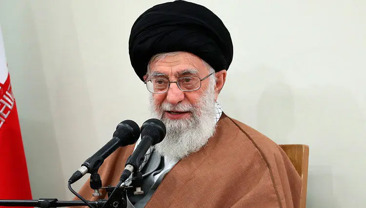 رهبر انقلاب: اقتصاد کشور را به بسته‌ اروپایی موکول نکنید