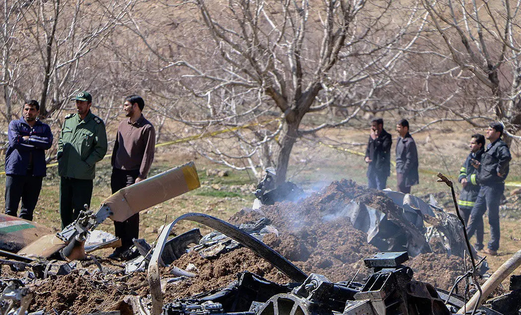 (تصاویر) ۵ کشته در سقوط بالگرد در چهارمحال و بختیاری