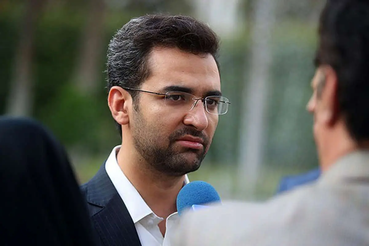 دو روایت از هرج و مرج در بازار گوشی