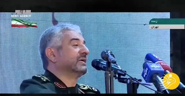 (ویدئو) توقیف کشتی بزرگ صید ماهی توسط سپاه