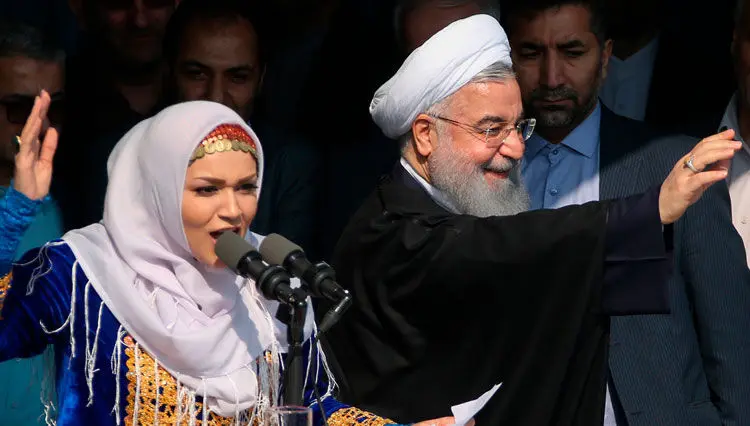 روحانی: به رهبری گفتم فرماندهی جنگ اقتصادی با حضرتعالی باشد، فرمودند فرمانده این جنگ باید رئیس‌جمهور باشد