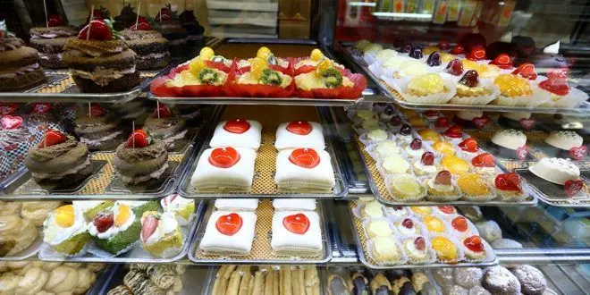 جعبه فروشی در شیرینی فروشی‌ها
