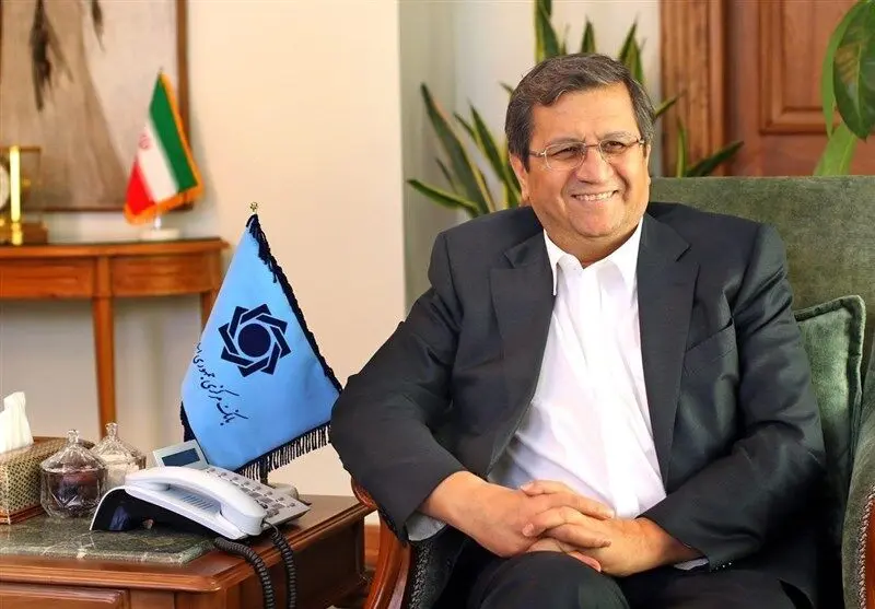 همتی: تأمین کالا‌های اساسی با ارز ۴۲۰۰تومانی ادامه دارد