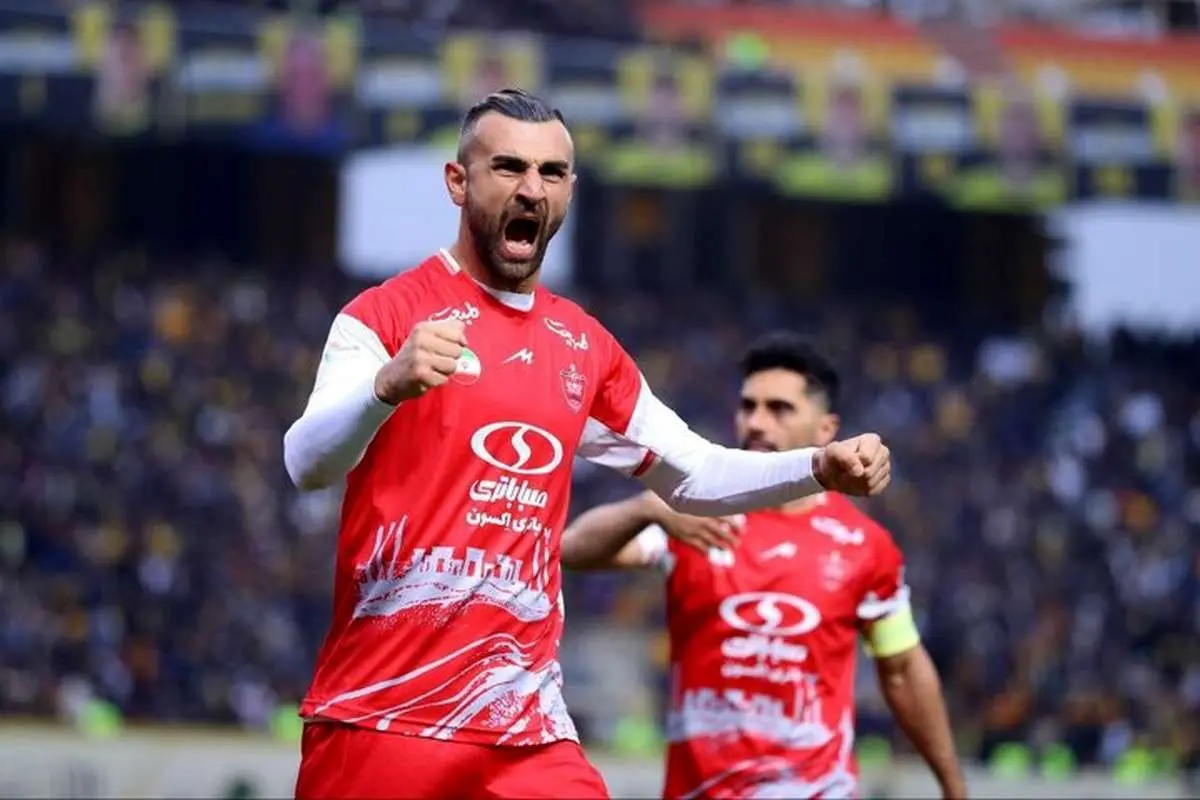 تصویر؛ ستاره پرسپولیس دختردار شد