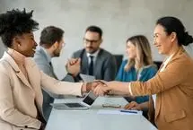 2 تعریف و تمجید خطرناک برای سلامت روان