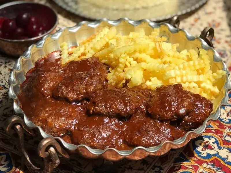 کوکو گردو؛ غذای خوشمزه و اصیل گیلانی 

