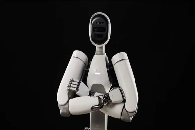 این ربات بلد است چقدر دست شما را بفشارد!
