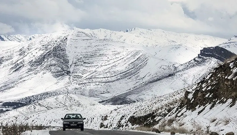بارش برف و باران در جاده‌های ۶ استان
