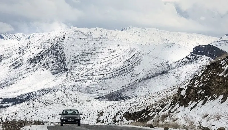بارش برف و باران در جاده‌های ۶ استان