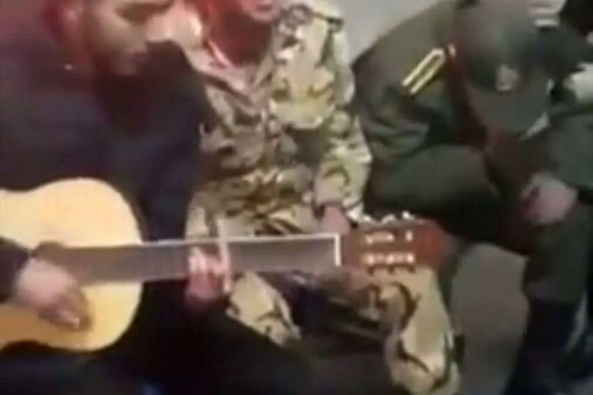 واکنش سردار کمالی به کلیپ آواز غمگین دو سرباز