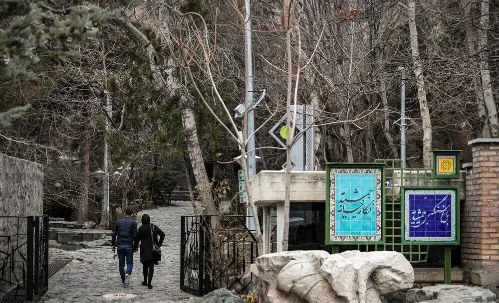 (تصاویر) اولین روز فرودین ۹۸ در پارک جمشیدیه تهران