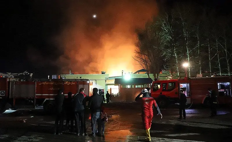 آتش‌سوزی در فروشگاه رفاه کرمان مهار شد