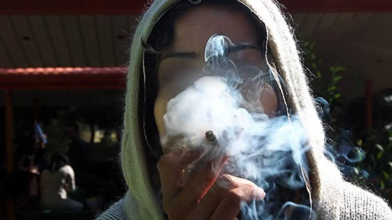 ۱۰ نکته در مورد تفاوت مصرف «مواد مخدر» بین زنان و مردان