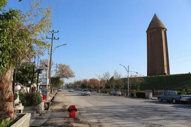 (تصاویر) خطر از بیخ گوش «گنبد قابوس» گذشت