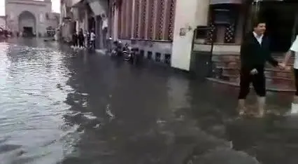 (ویدئو) سیل شیراز به مسجد و بازار وکیل رسید