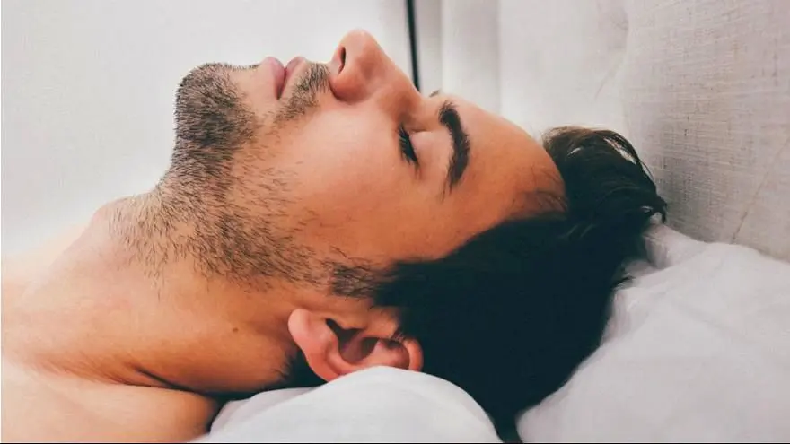 خوابیدن زیاد آخرهفته عمر را کوتاه می‌کند!