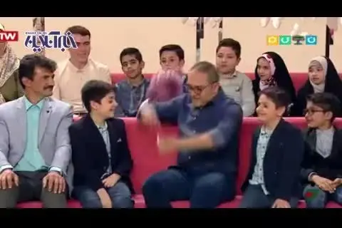 سورپرایز خواهران منصوریان، زهرا نعمتی و فرشته کریمی در خندوانه!