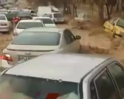 (ویدیو) فیلمی دیده نشده از لحظه وحشتناک شروع سیل در شیراز