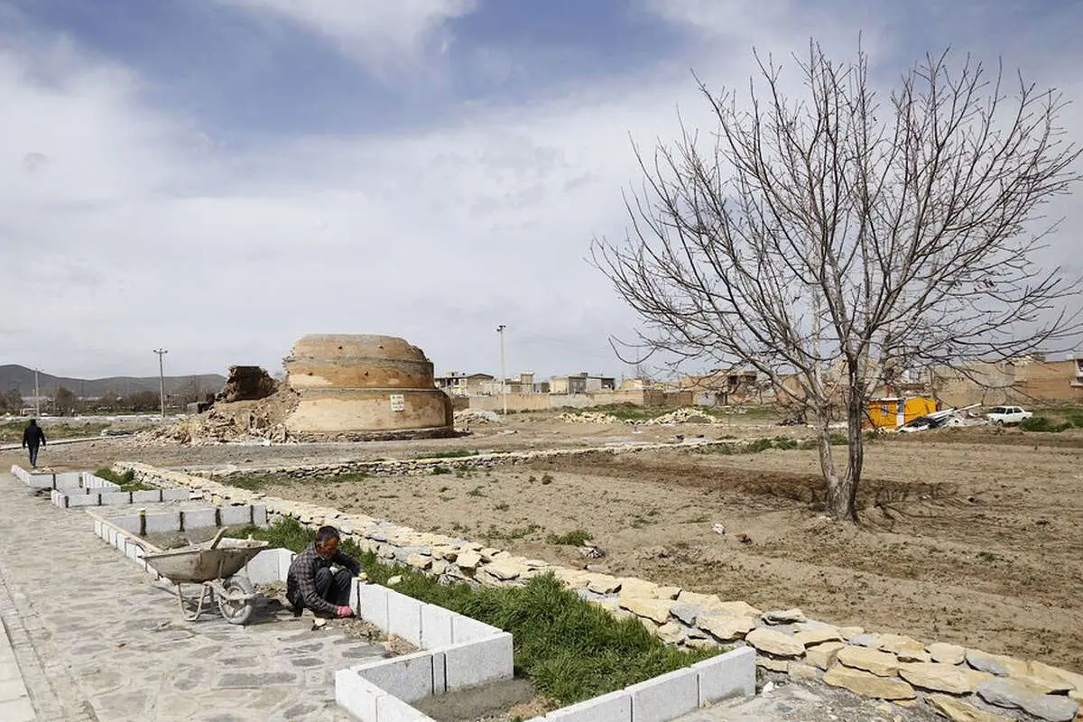 (تصاویر) تصاویری از فروریختن «یخچال میرفتاح»