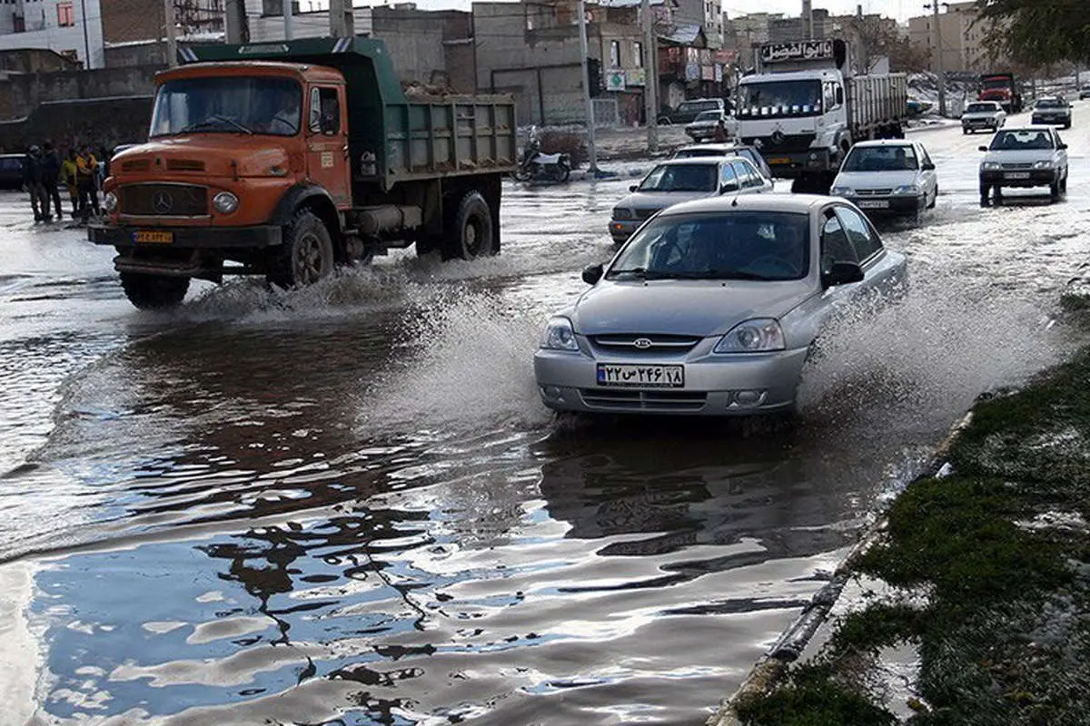 هشدار هواشناسی در مورد تگرگ و آبگرفتگی معابر