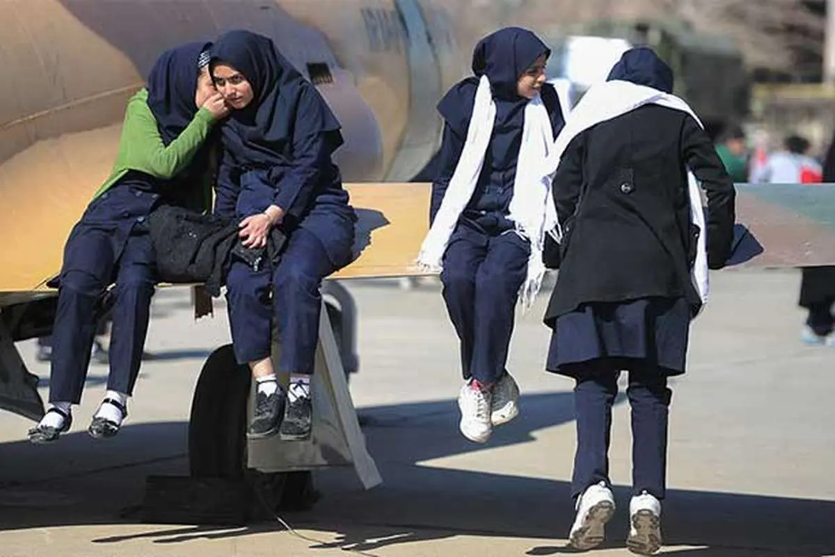 کاهش سن بلوغ دختران ایرانی