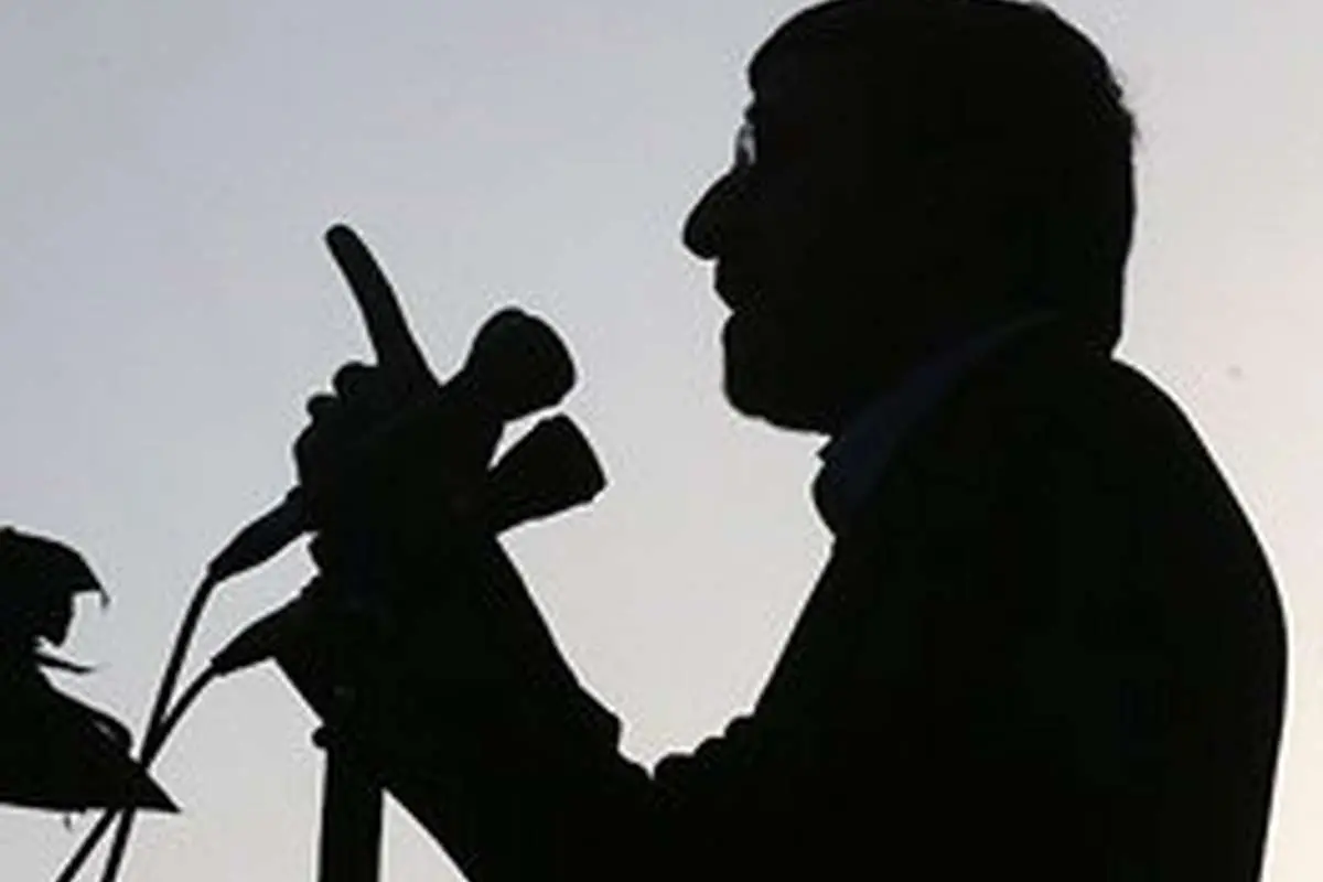 سکوت برابر احمدینژاد؛ از قم تا مشهد!