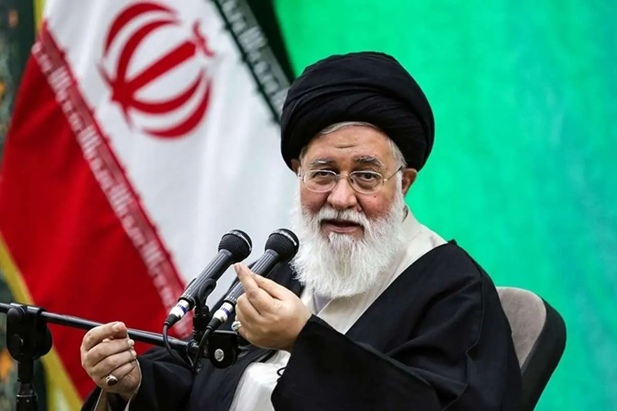 علمالهدی: با دلار ۴۲۰۰ تومانی چقدر خوراک سگ و گربه وارد شد؟