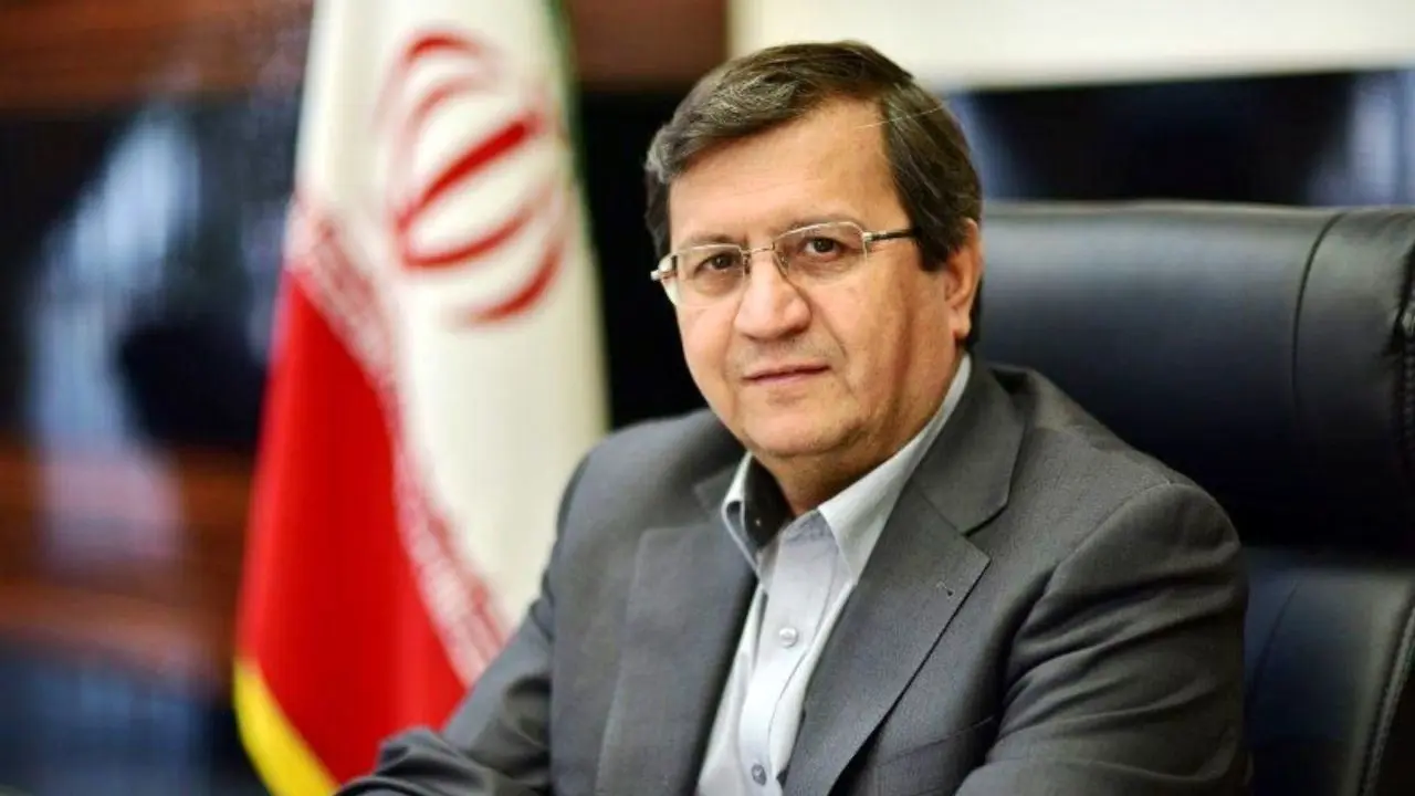 همتی: بازار ارز حساسیت خود را به FATF از دست داده است