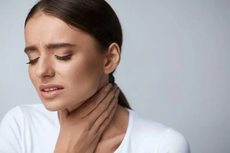 چگونه از گلو درد خلاص شویم؟/ ۷ روش طبیعی