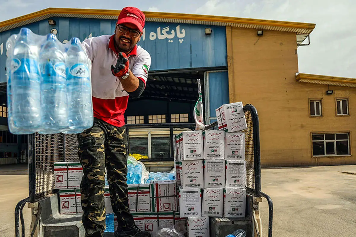 (تصاویر) امدادرسانی به مناطق سیلزده خوزستان
