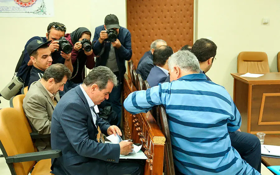 متهم ردیف اول پرونده پتروشیمی: مرجان شیخ‌الاسلامی از فیلتر شورای نگهبان رد شده بود