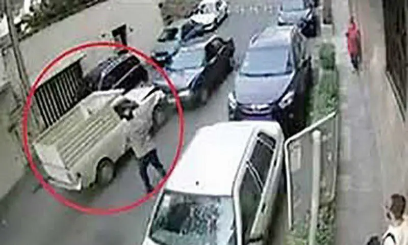 «راننده وانت جنجالی» پاکبان محله می‌شود