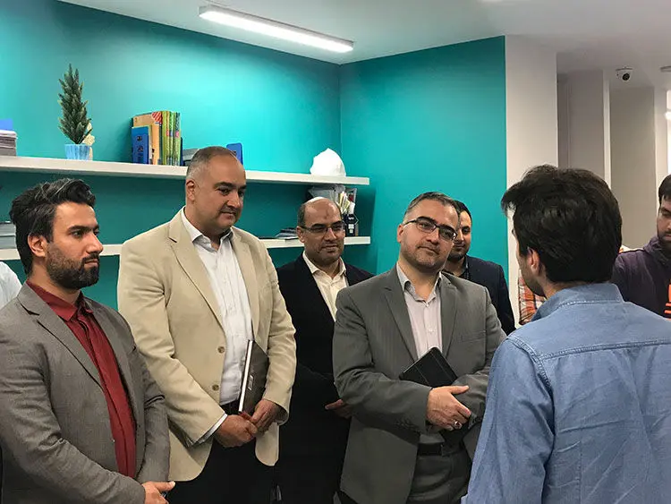 در سال رونق تولید، منفعت‌طلبی‌های شخصی کنار گذاشته شود