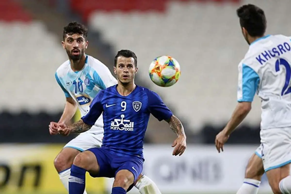 شکست استقلال مقابل الهلال ۱۰ نفره