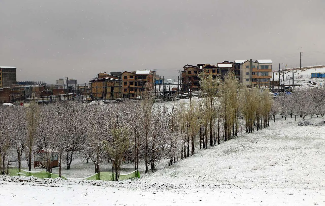 (تصاویر) برف و سرمای بهاری در آذربایجان غربی