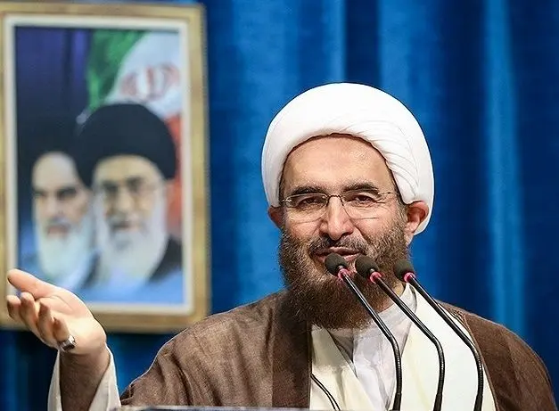امام جمعه تهران: در شرایطی مثل جنگ احزاب قرار داریم