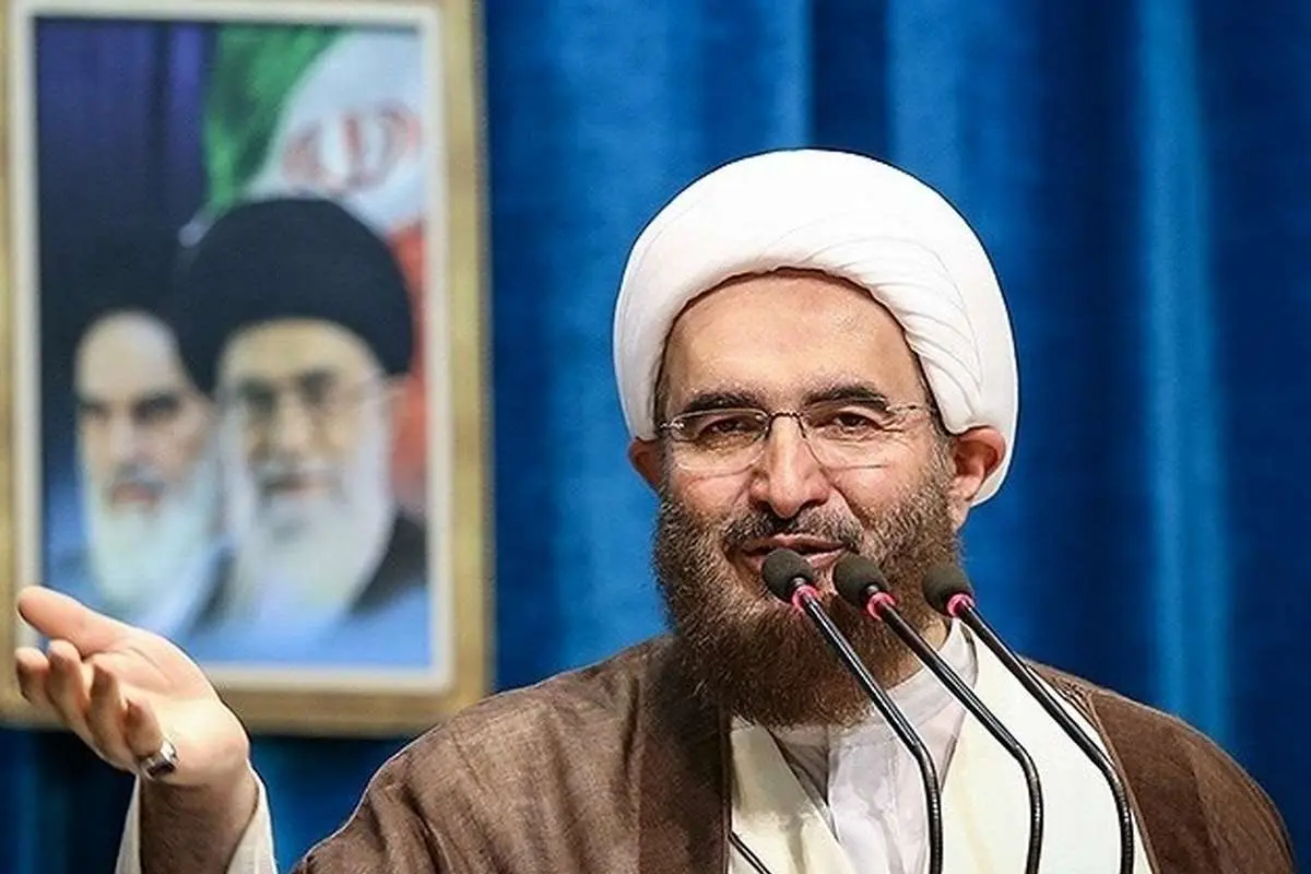 امام جمعه تهران: در شرایطی مثل جنگ احزاب قرار داریم