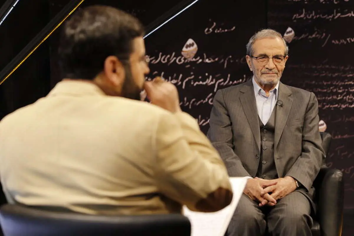 نجفقلی حبیبی: روحانی خیلی دارد زحمت میکشد