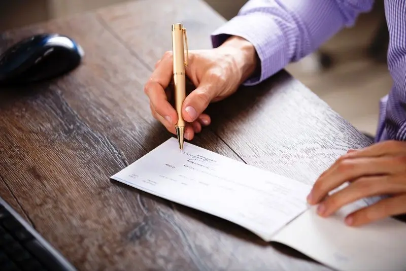 قانون جدید چک برگشتی؛ چرا چک بی‌محل دیگر ترس ندارد؟