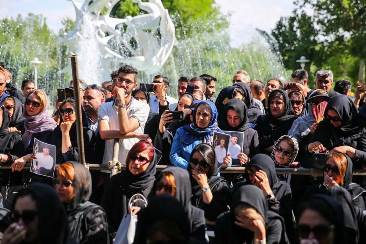 (تصاویر) پیکر بهنام صفوی به خاک سپرده شد