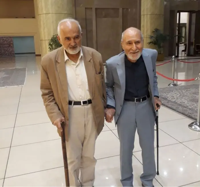 کیهان: عکس توکلی و نبوی سناریو بود!