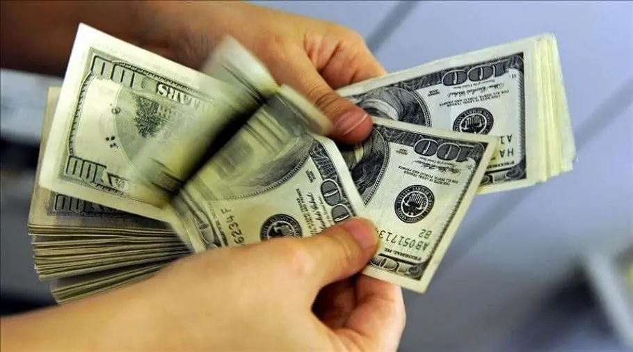 دلار در آستانه کانال ۱۳ هزار تومان؛ ترس دلالان، امید اهالی بازار!