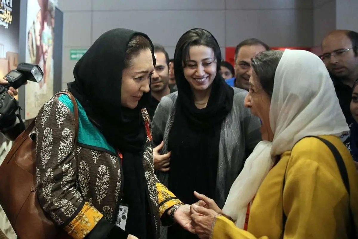 ۱۵ هزار تومان برای سلفی با بازیگران در جشنواره جهانی!