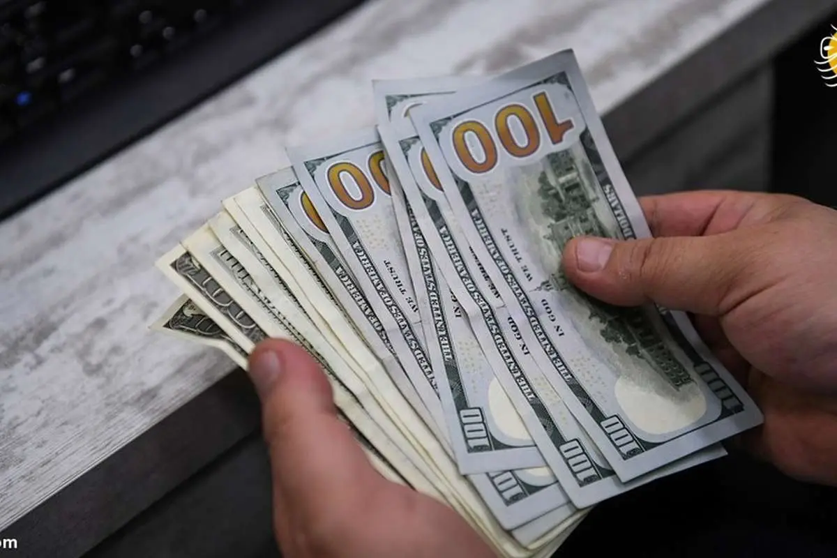 قیمت دلار و قیمت یورو در بازار امروز شنبه ۷ اردیبهشت